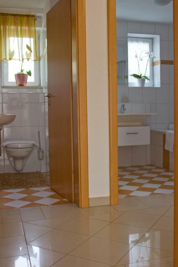 Ferienhaus Giulia In Gunzburg Ideal Fur 2 Familien Apartment Exterior photo